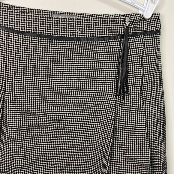 Tristan & Iseut Square Pattern Mini Sides Pleated Skirt Size 12 - Picture 7 of 16